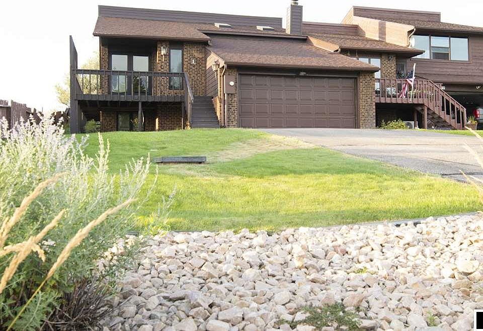 1st image of 1 Fairway Dr