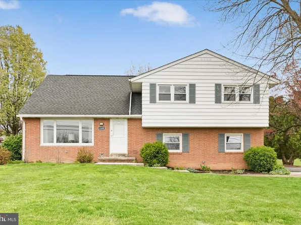 1109 Nissley Rd, Lancaster, PA 17601