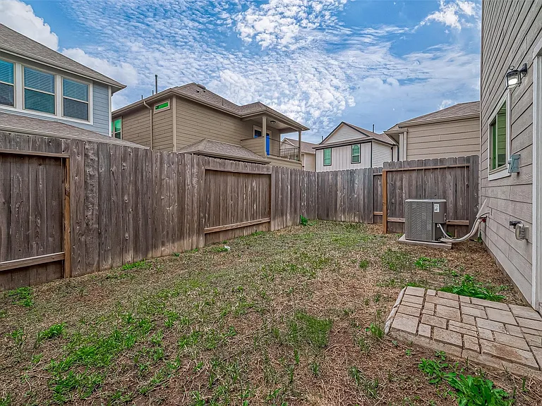 10511 Blankiet Ln — Photo 43