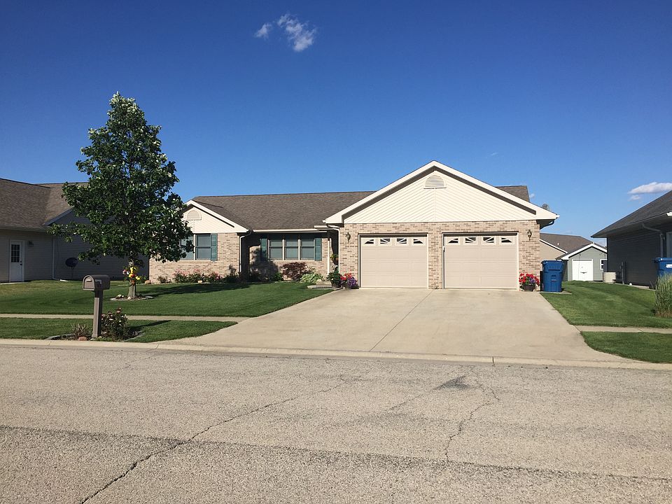 1st image of 742 Hanson Dr
