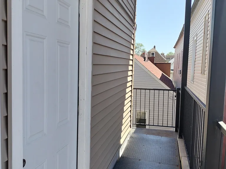 4800 S Winchester Ave — Photo 7