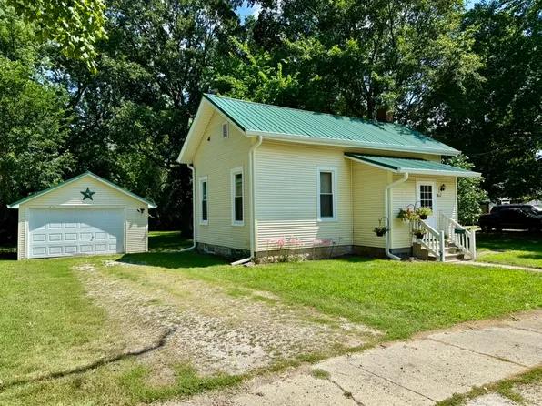812 N Eddy St, Sandwich, IL 60548