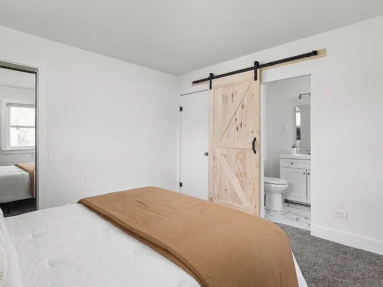 207 Stephen Ct — Photo 15