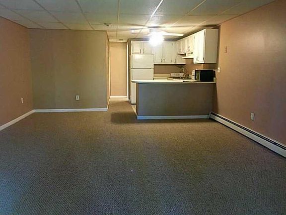 3rd image of 1605 Douglas Ave APT 16