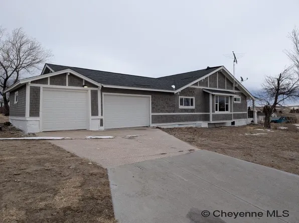 302 6th St, Chugwater, WY 82210