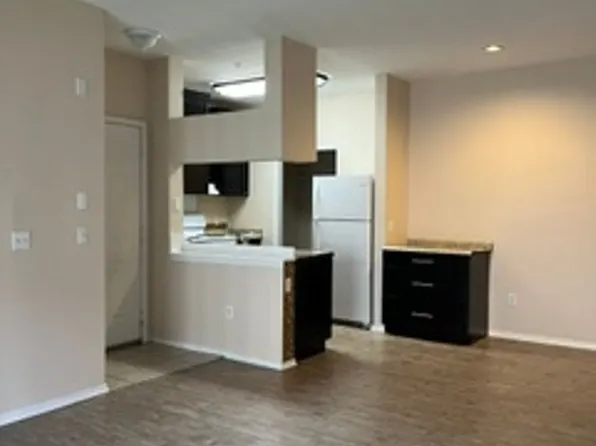 12914 Sanctuary Cove Dr Unit 204, Temple Terrace, FL 33637