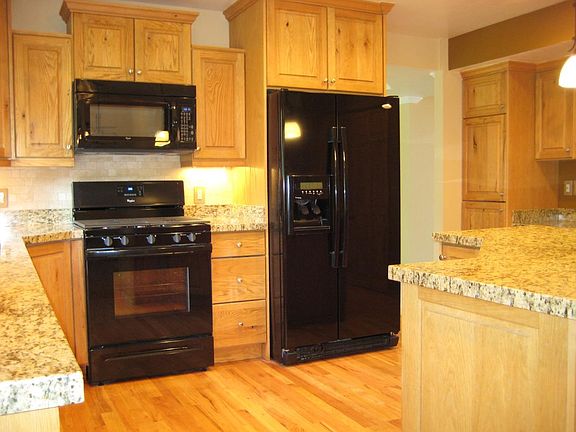 New gas range and oven