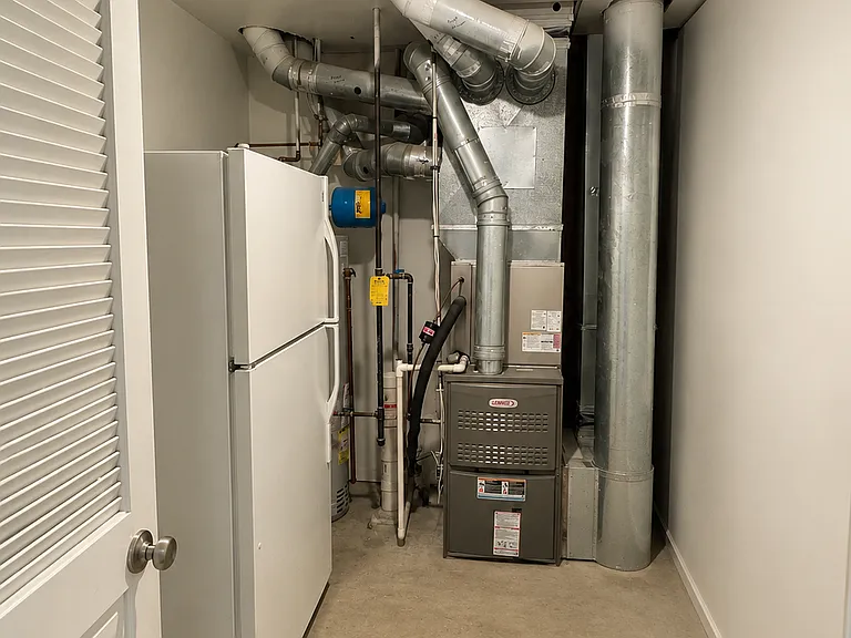 Furnace with additional refrigarator