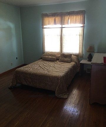 5th image of 308 S Sterling St