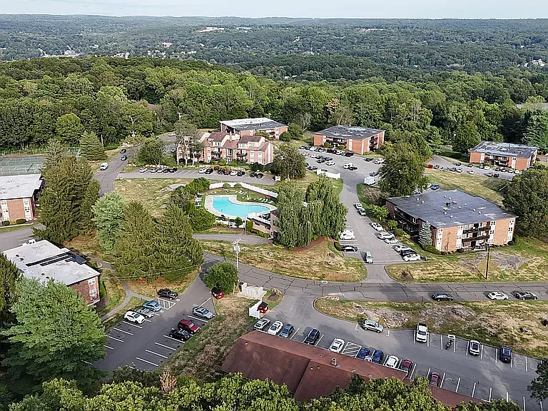 2 bed, 925 sqft, $2,200 — Photo 3