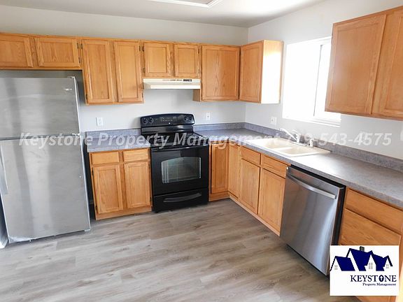 4th image of 862 S Bellflower Dr #0