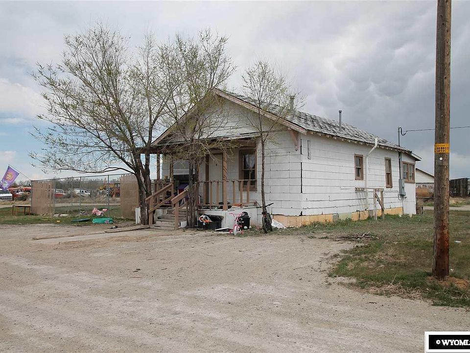 1st image of 409 S 20th St E