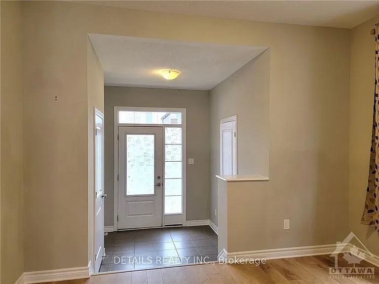 251 Saddleback Cres — Photo 14
