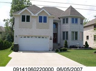 9226 N Lincoln Ave, Des Plaines, IL