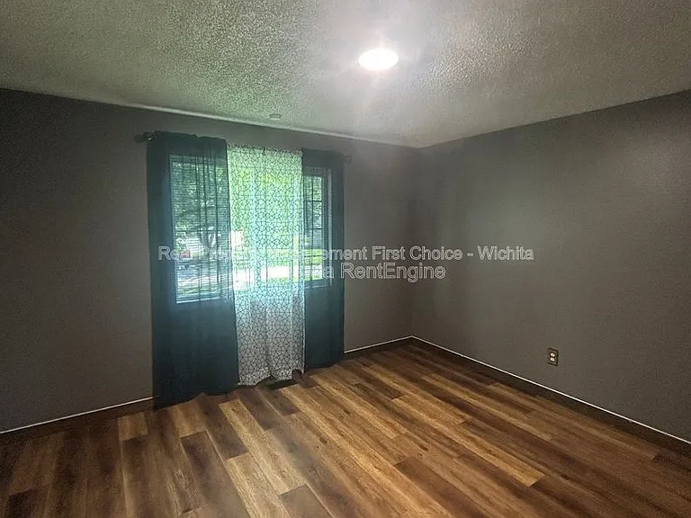 3147 N Brookfield Ct — Photo 27
