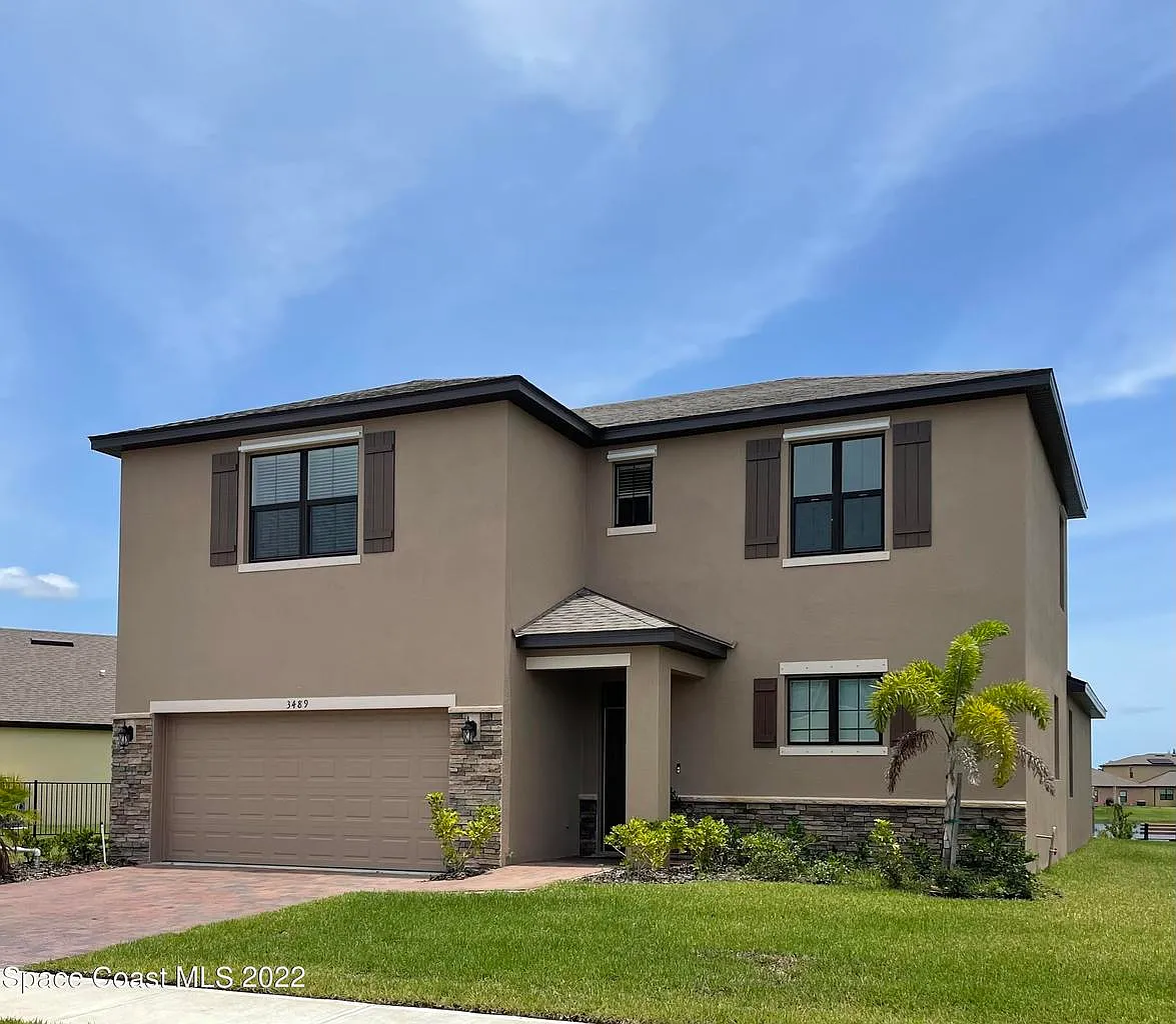 4 bed, 2524 sqft, $3,100 — Photo 1