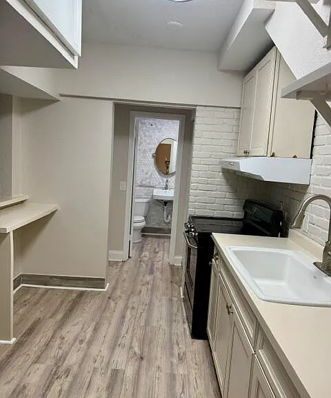 301 S M St #1 — Photo 6