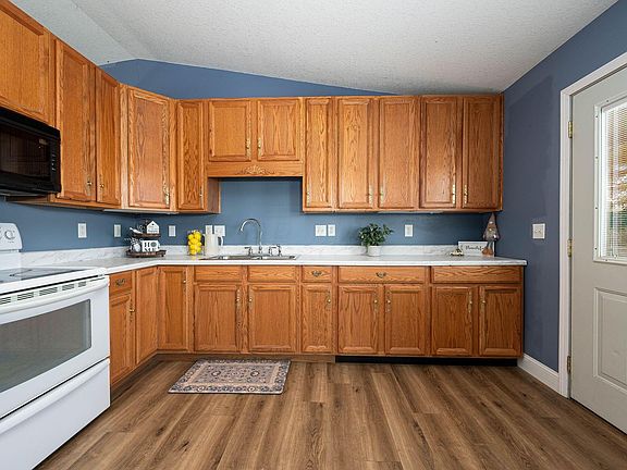4th image of 3152 Cypress Bnd