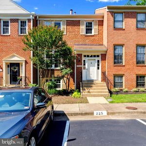 4865 Carriagepark Rd, Fairfax, VA, 22032
