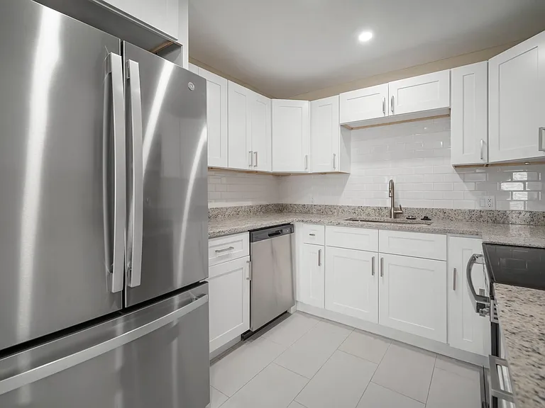 4533 Overlook Dr NE #B — Photo 26
