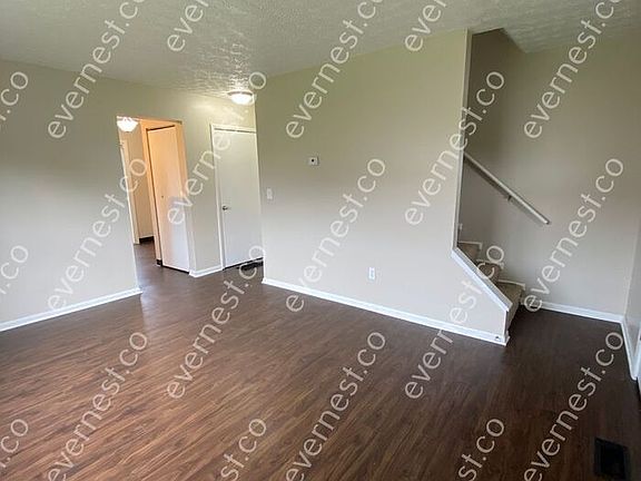 5th image of 5634 Maple Canyon Ave