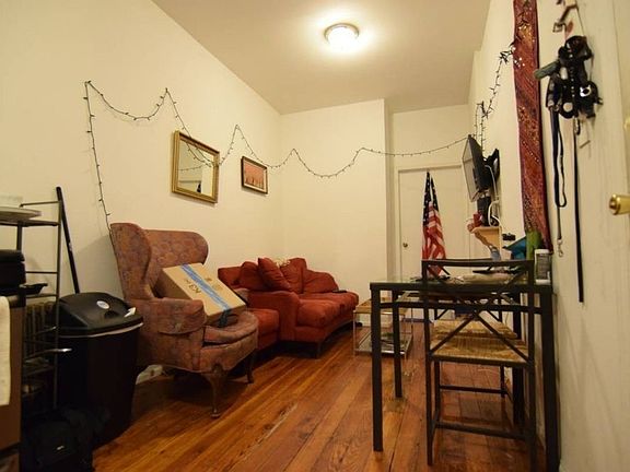3rd image of 178 Kingsland Ave APT 3L