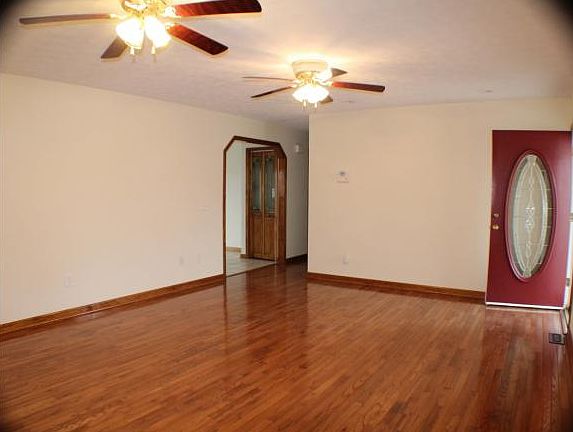 2nd image of 434 Old Hickory Cir