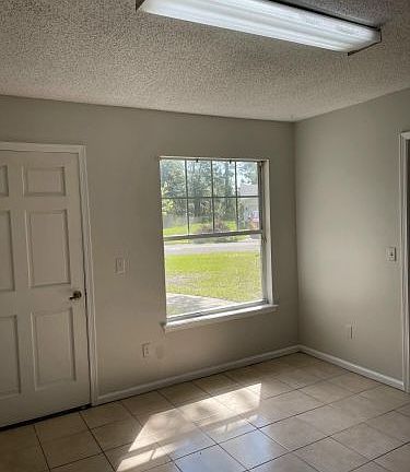 5th image of 3980 Hunters Lake Cir E