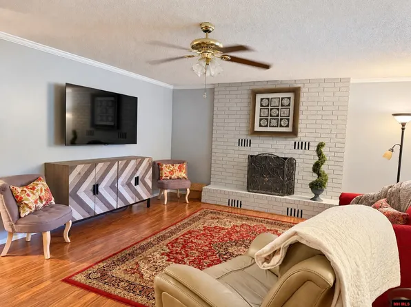 1718 Honeysuckle St, Mountain Home, AR 72653