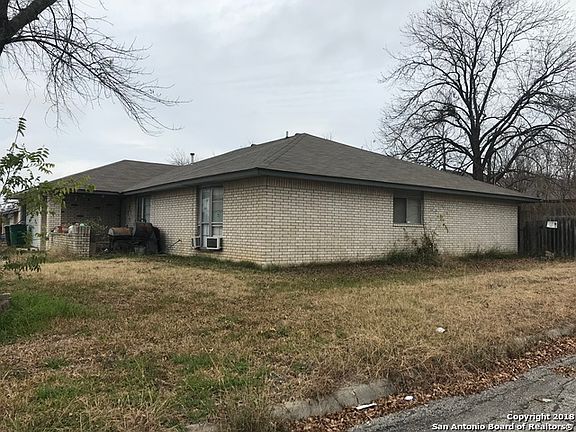 2nd image of 10423 Harbor Springs St