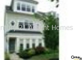 16923 Chimera Pl, Woodbridge, VA 22191