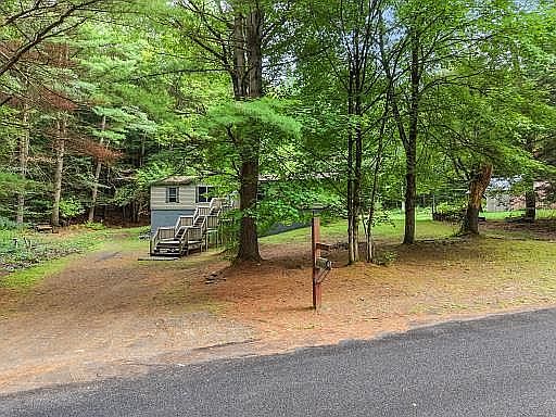 5th image of 8442 Halstead Rd