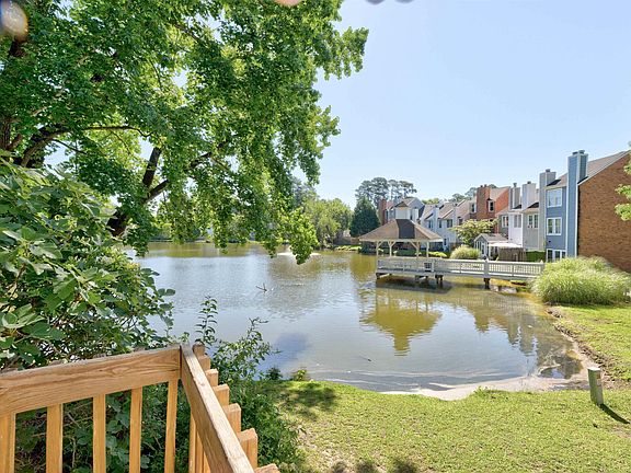 3rd image of 111 Village Walk