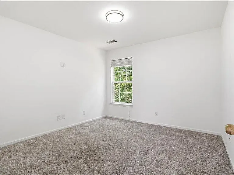9176 Maple Grove Dr — Photo 25