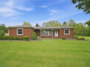 359 Walnut St, Leetonia, OH 44431