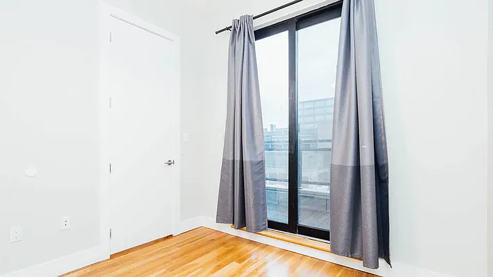 Rented by Nooklyn NYC LLC | media 36