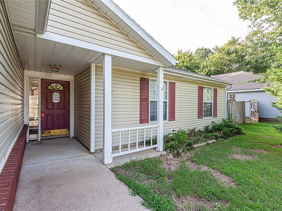 1st image of 1473 N Greenleaf Dr
