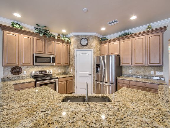 5th image of 7544 Key Deer Ct