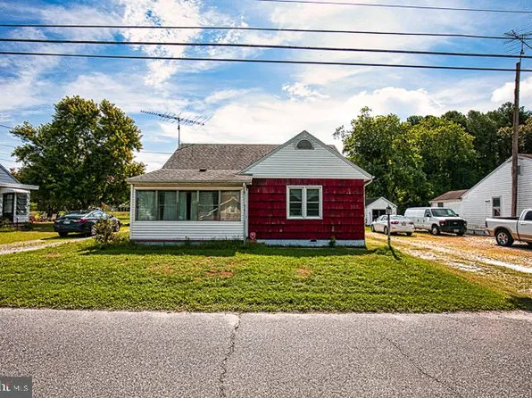 107 Academy St, Secretary, MD 21664