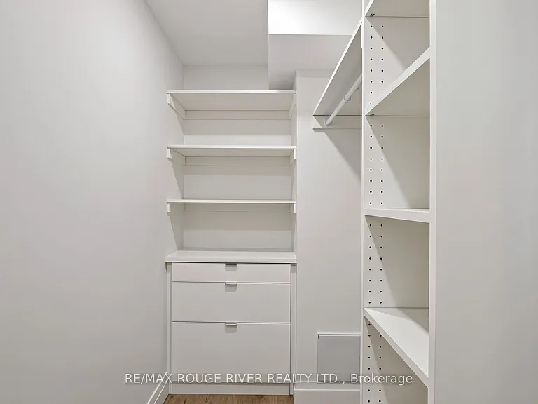 344 Centennial Rd #BASEMENT — Photo 20