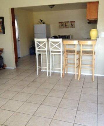 4th image of 1555 Sanborn Ave