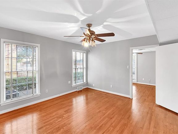 5th image of 5338 Glenwick Ln