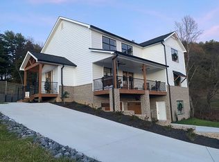 108 Stone Ridge Ct, Elizabethton, TN 37643