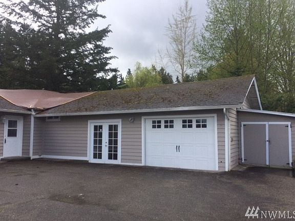 3rd image of 3317 NW Phinney Bay Dr