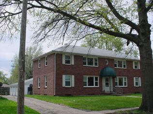 765 W 11th St, Fremont, NE 68025