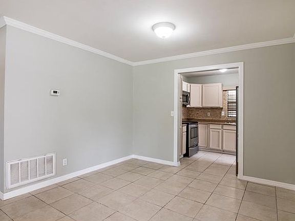 5th image of 8107 Tanglewood Ln