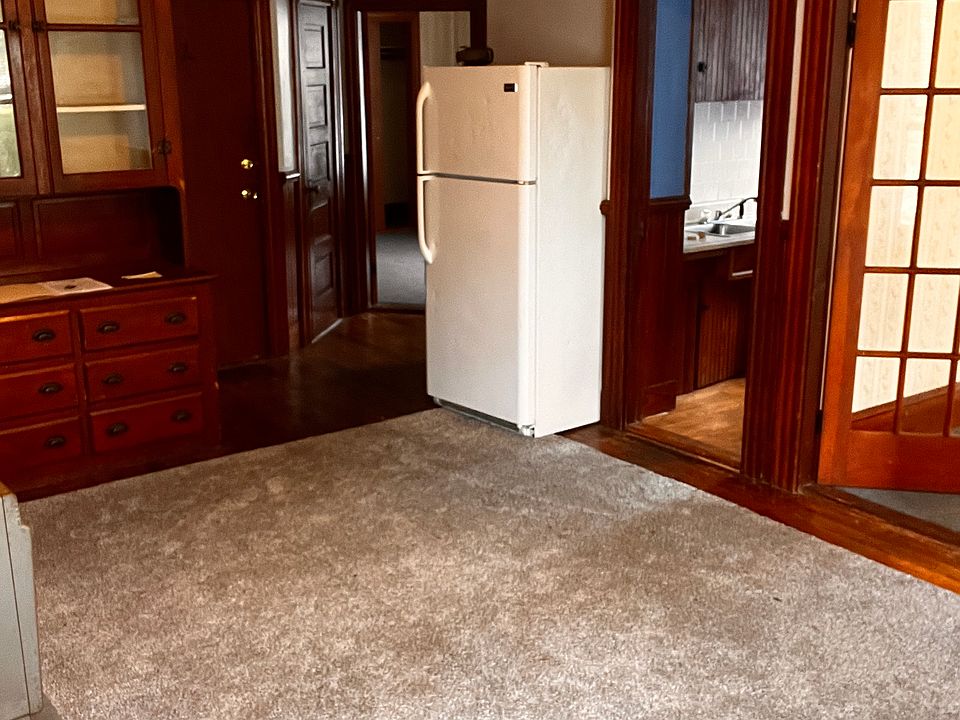 1st image of 334 Earle St #2