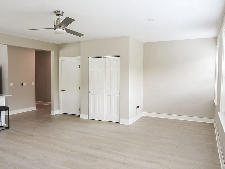 1119 S Braddock Ave — Photo 7