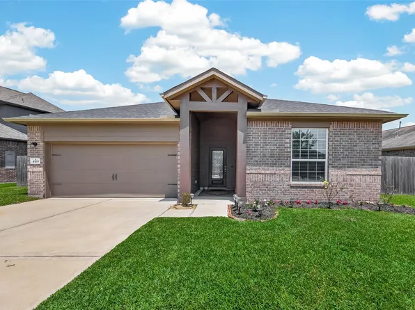 4519 Crescent Lake Cir, Baytown, TX 77521