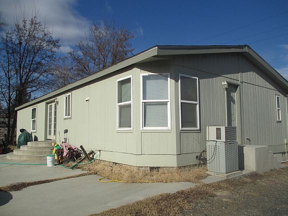 2nd image of 909 Babs Ave